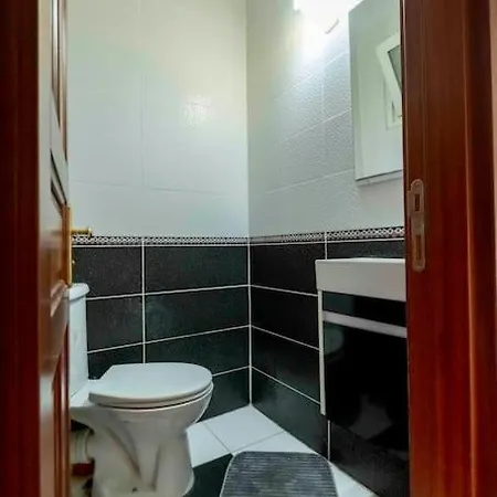 Διαμέρισμα Bakirkoeyde Saray Dairesi